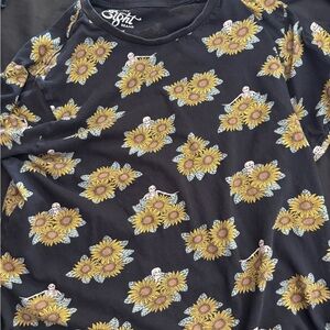 Eighty Eight Black sunflower skeleton tee